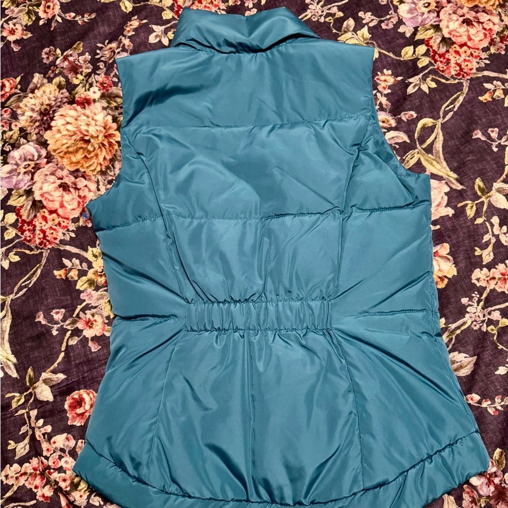 Charter Club Women's Teal Puffer Vest - Picture 3 of 10